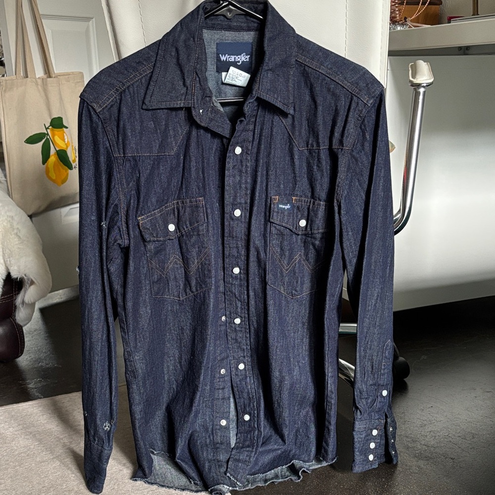 Wrangler Men's Indigo Button Down Shirt